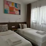 La Casa De Paseka アデヘ