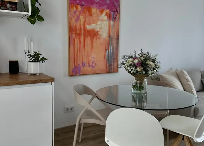 La Casa De Paseka Апартаменты Адехе