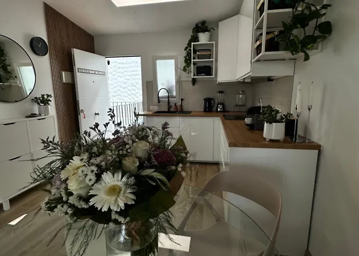 La Casa De Paseka Адехе